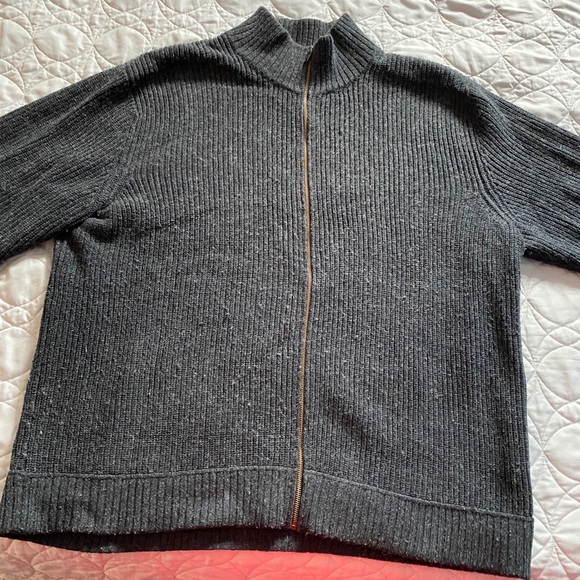 North Face Cable Knit Zip-up Sweater - Picture 2 of 4
